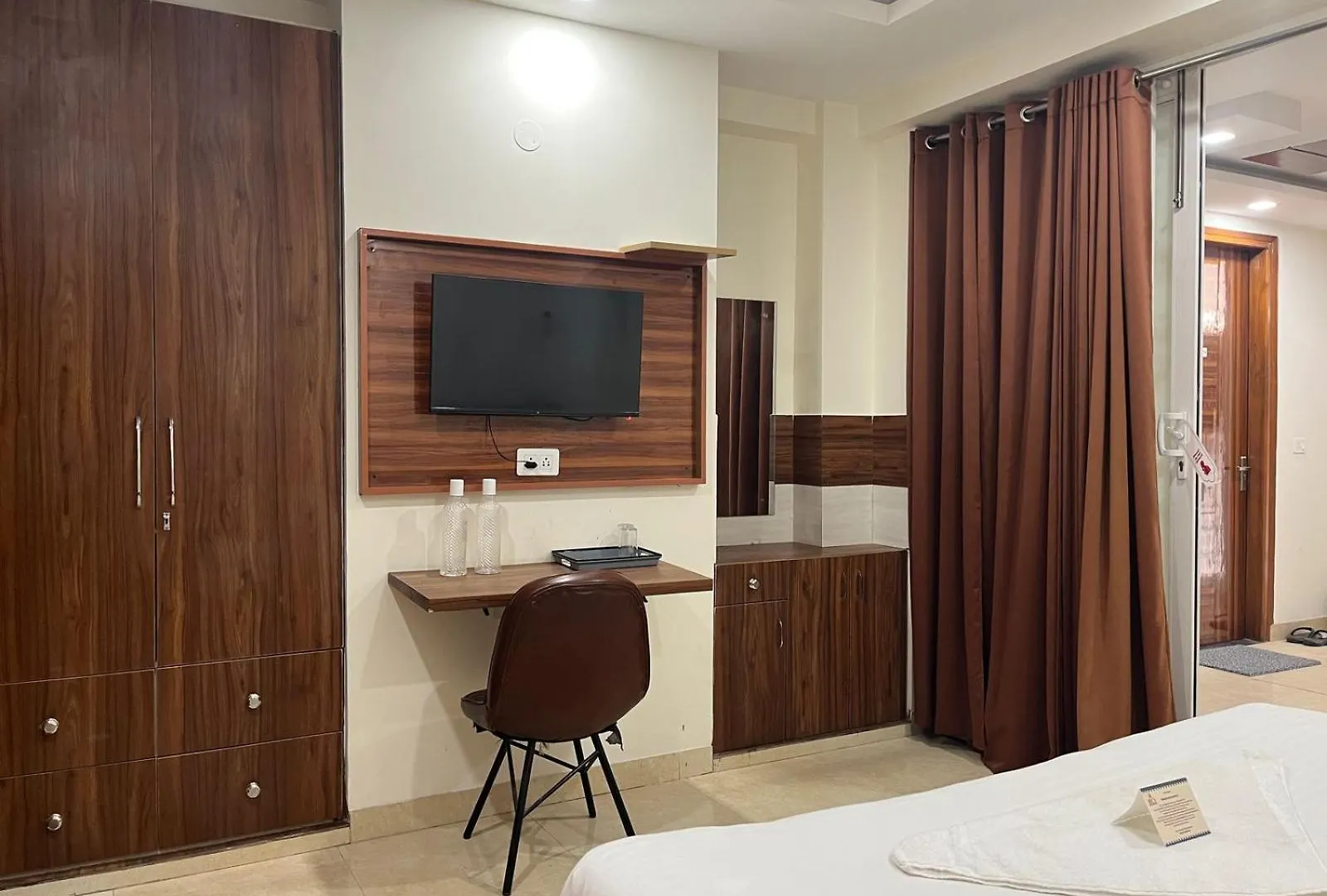 Hotel Comfort Inn 古尔冈